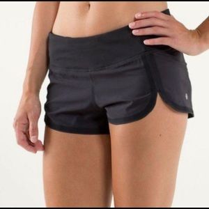 Lululemon black running short